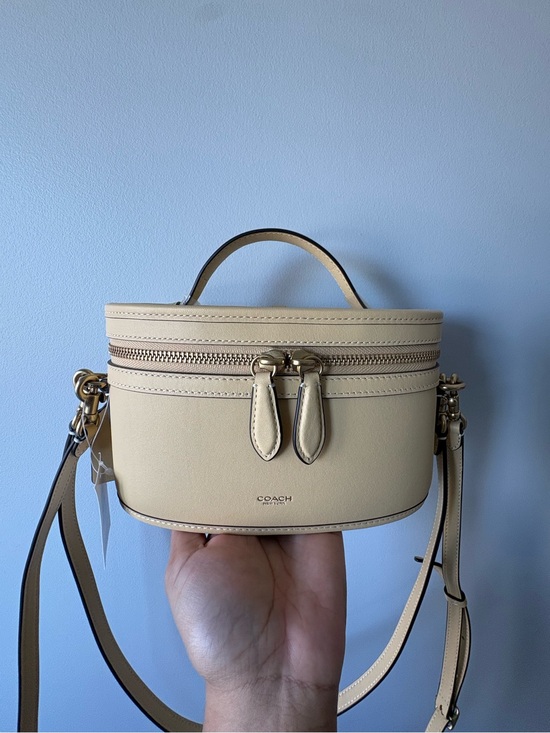 Coach Handbags - Coach Trail Bag in Vanilla